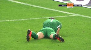  [CNTV新闻集锦] 欧国联-维尔纳萨内破门范迪克救主 荷兰连追2球2-2德国  